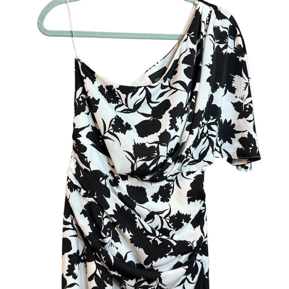NWT DO+BE black and white floral one shoulder flutter sleeve midi dress small - Picture 2 of 8